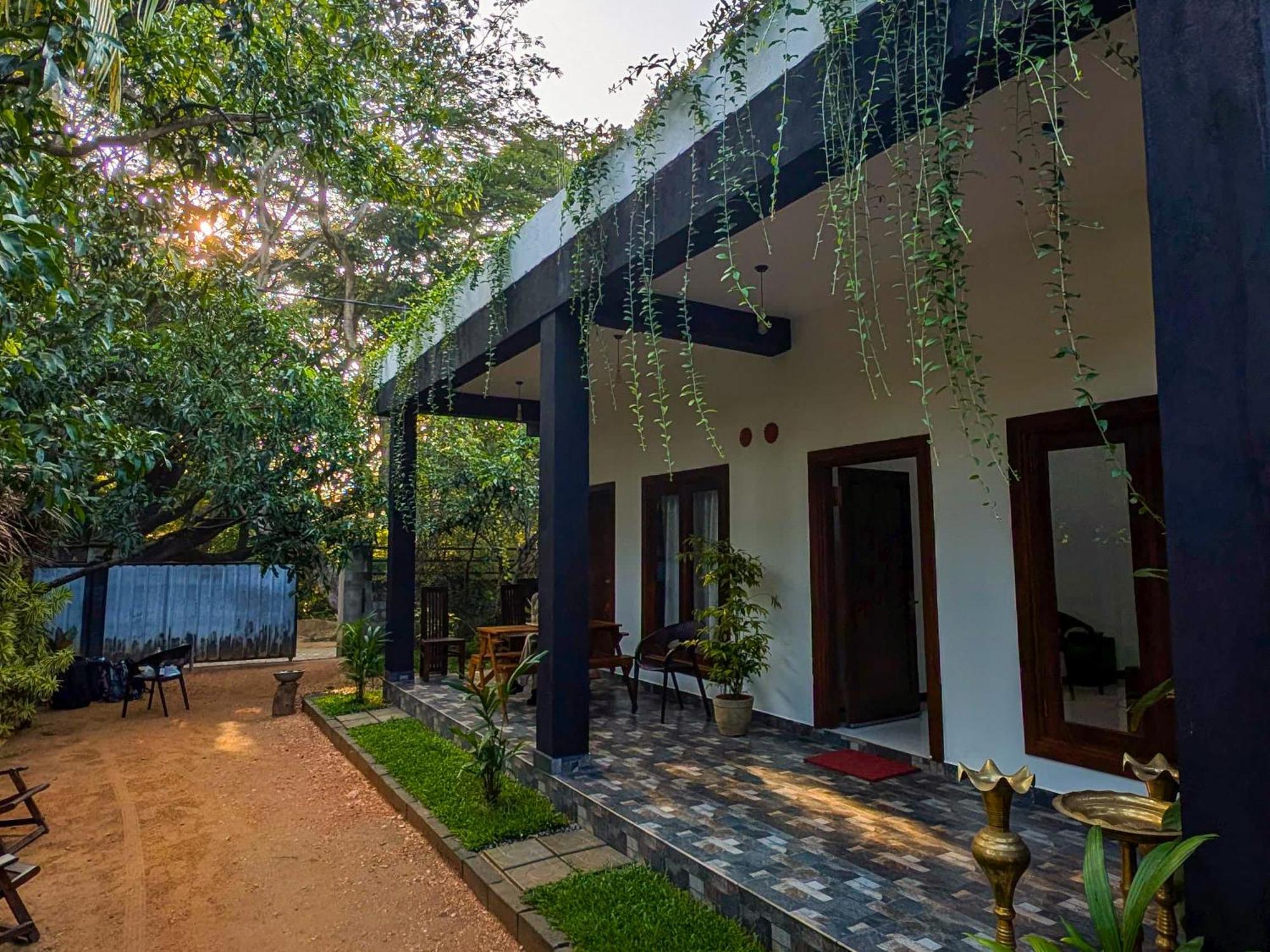 Hotel Awaken Dambulla Exterior photo